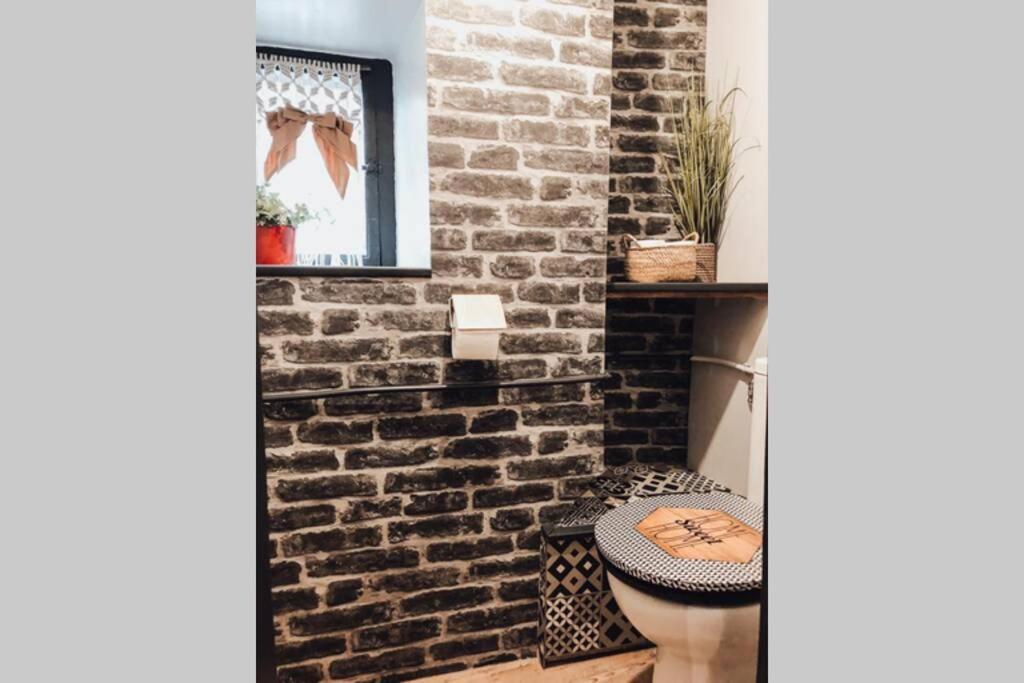 Appartement Romantique Parisien, Baignoire Retro Au Pied Du Lit Boulogne-sur-Mer Bagian luar foto